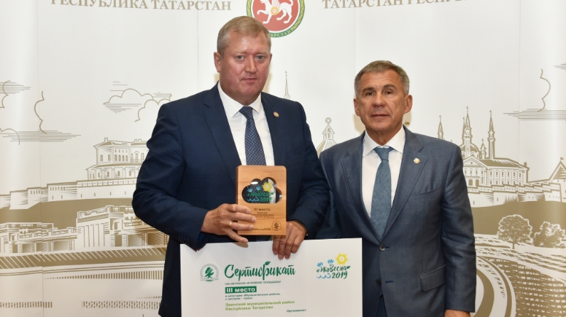 Раис республики татарстан фото